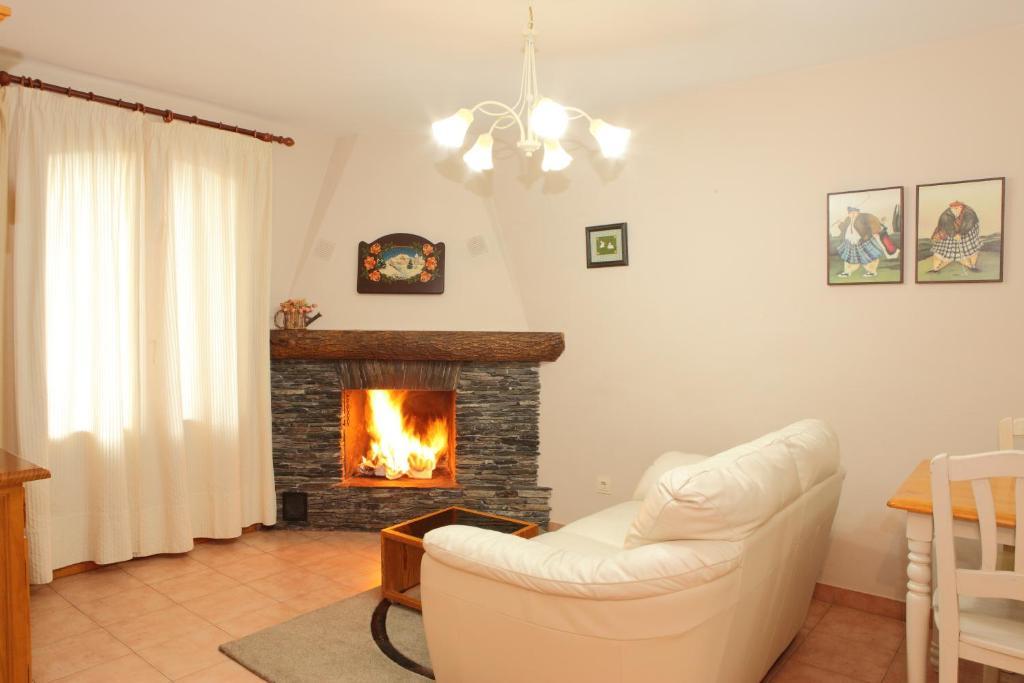 Sahun Apartamentos Alba Casa Alquesera חדר תמונה